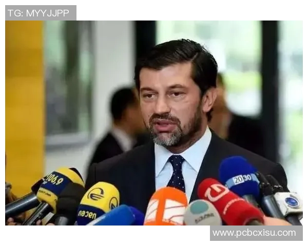 足球明星转型教练的成功与挑战分析及其对足球发展的影响